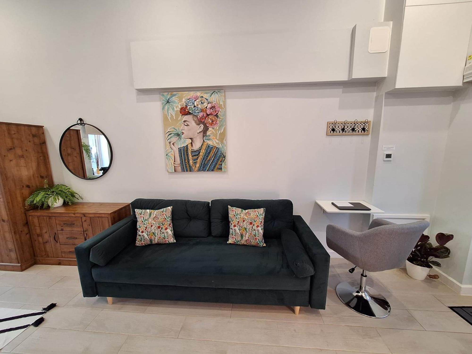 בורנמות' New, Stylish Studio Flat With Private Patio And Free On-Street Parking Check Out At 11Am מראה חיצוני תמונה